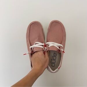 pink women’s wendy hey dudes